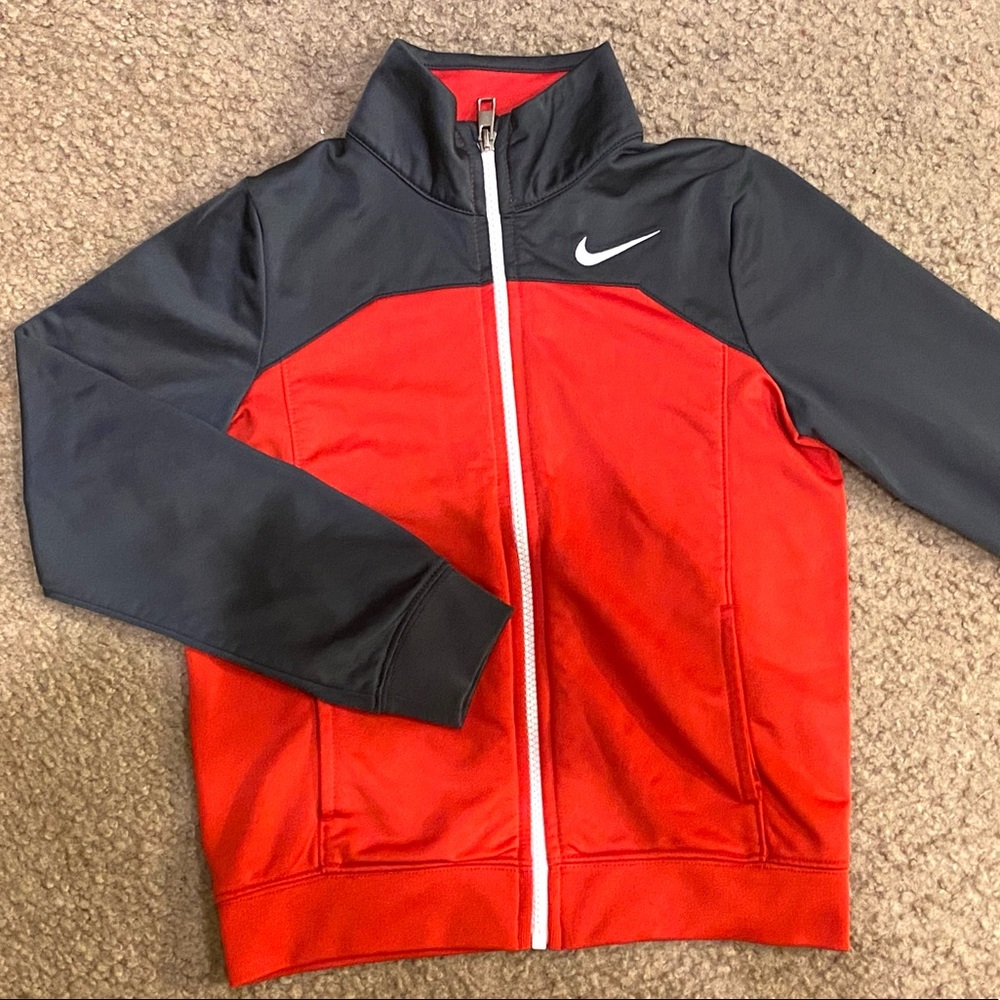 Red  Nike Outerwear Jacket Size